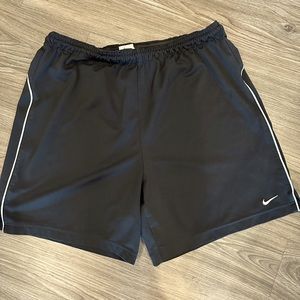 Men Nike Shorts, Size L